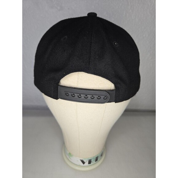 Batman Hat Cap Snap Back Black Yellow Comic Hero Logo Mens One Size Cosplay - Picture 3 of 6